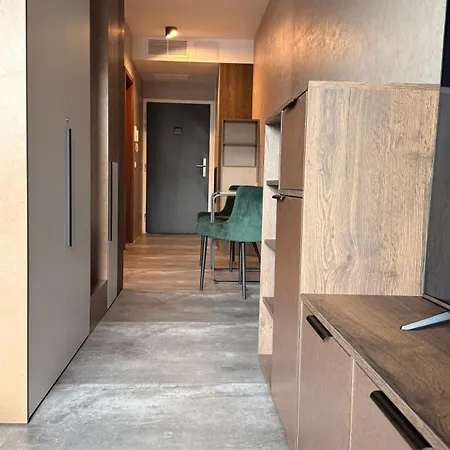 Svarog Unique By Chors Apartman Pozsony